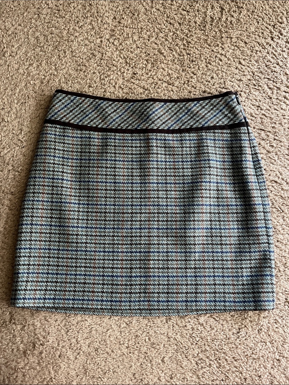 The Limited Outback Red wool skirt 4 NWT